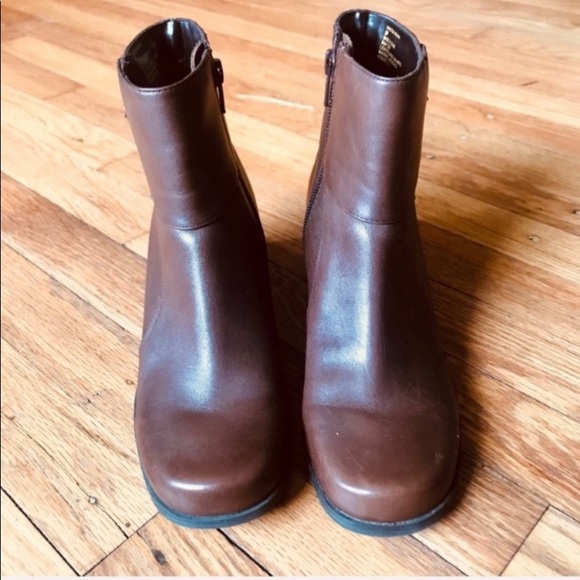 Croft and Barrow Brown Ankle Boot - Picture 2 of 6